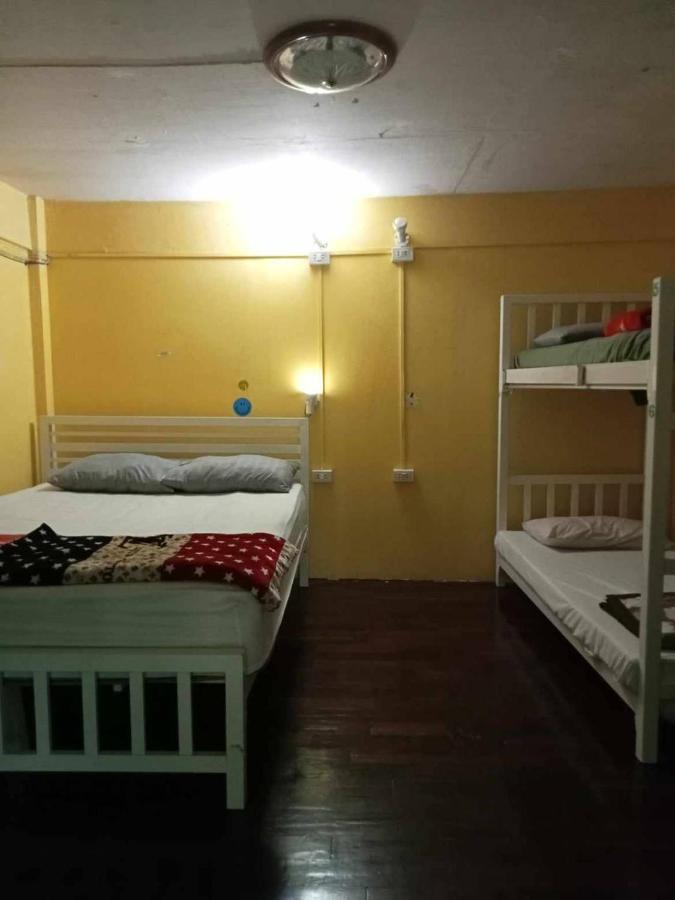 Smile Capsule Hostel Chiang Mai Extérieur photo