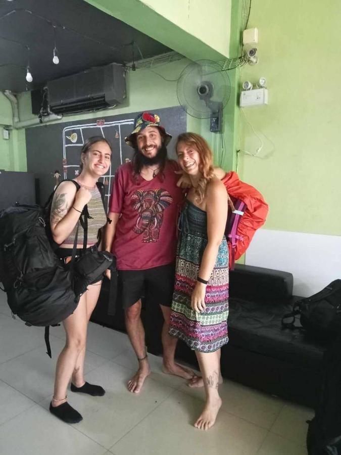 Smile Capsule Hostel Chiang Mai Extérieur photo