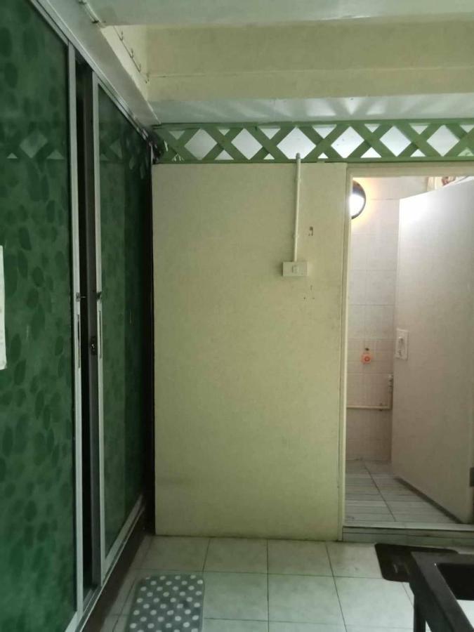 Smile Capsule Hostel Chiang Mai Extérieur photo